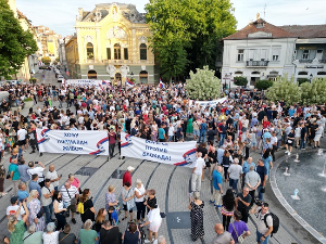 Окупљање грађана који се противе блокадама