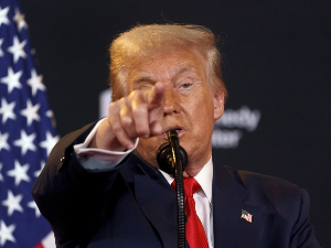 Дани Трампове освете – гарда на улицама Вашингтона, ФБИ претреса Болтонову кућу, смењен шеф војних шпијуна