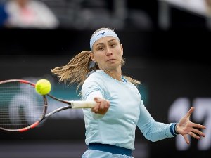 Крунић и Данилина у четвртфиналу Аделејда