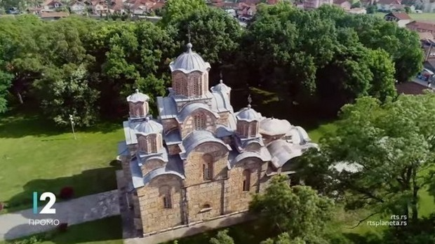 Јутарњи програм из три студија