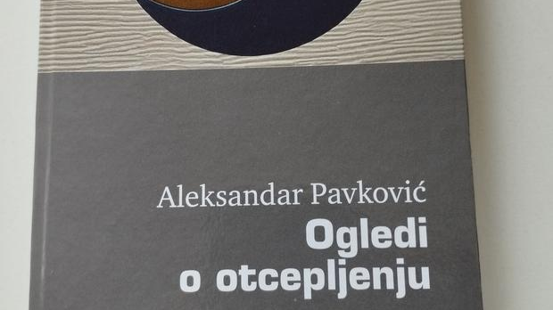 Огледи о отцепљењу