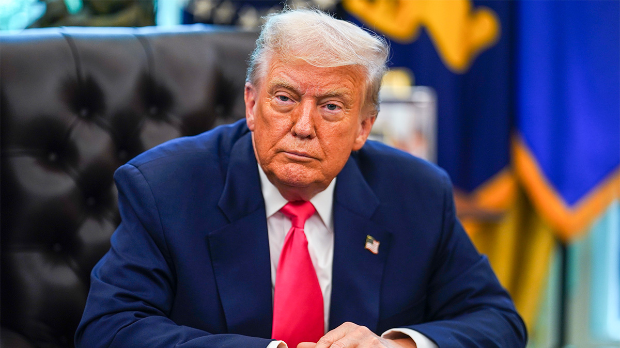 Богатији него икад: Како Трамп зарађује из Беле куће 