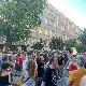 Протест подршке за седморо професора испред Пете београдске гимназије
