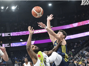 Ларсон носио Шведску до прве победе на Евробаскету