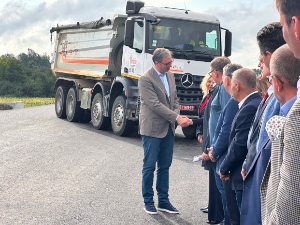 Вучић обилази радове на брзој саобраћајници Слепчевић - Бадовинци