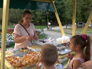 Пријепоље: Продаја посластица за лечење суграђана
