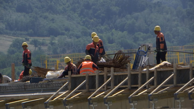 Potpisan novi kolektivni ugovor građevinaca i Unije poslodavaca, radnici zadovoljni novim rešenjima
