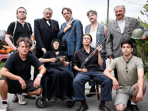 Пси лају ветар носи, 9-11