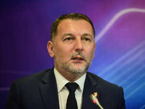 ФСС најоштрије осудио понашање навијача Звезде и Пазара,Радујко тражи хитан састанак