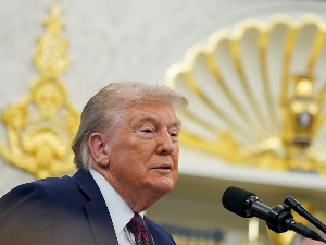 Трампов Версај у Белој кући – позлаћивање Овалне собе