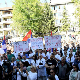 Полиција упала у просторије обезбеђења у КБЦ Косовска Митровица, протест здравствених радника