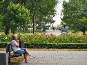 Променљиво облачно, местимично са кишом – температура до 20 степени 