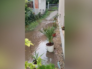 Ниш: Одакле вода у двориштима кућа у Доњој Врежини?