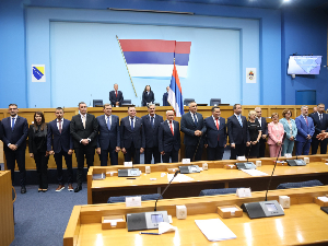 Република Српска изабрала нову Владу, чланови кабинета положили заклетву