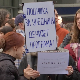 Протест подршке Јелени Попадић Сумић испред РТС-а