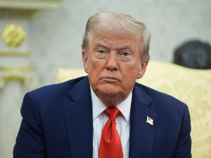 Трампова наредба пала пред судом – пасоши за трансродне и небинарне и даље важе