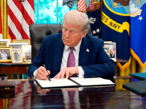 Трамп потписао наредбу: Америка поново има Министарство рата