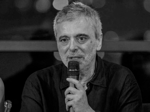 Преминуо редитељ Михајло Вукобратовић Преминуо редитељ Михајло Вукобратовић