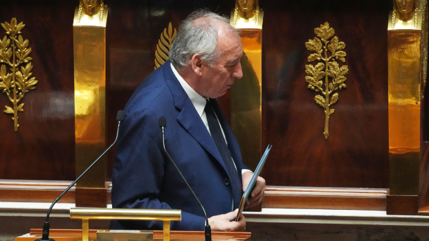 Пала француска влада, изгласано неповерење премијеру Франсоа Бајруу (Фото: Танјуг/AP Photo/Christophe Ena) Пала француска влада, изгласано неповерење премијеру Франсоа Бајруу