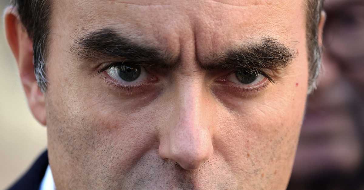 Макрон поново именовао Лекорнија за премијера Француске (EPA / LUDOVIC MARIN) Макрон поново именовао Лекорнија за премијера Француске