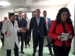 Лончар и Глишић обишли радове на другој фази реконструкције Опште болнице у Лесковцу