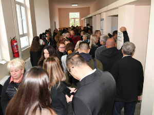 Затворена бирачка места на КиМ, почиње бројање гласова