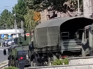 Конвој возила тзв. КБС прошао северним делом Митровице, тврде да су залутали