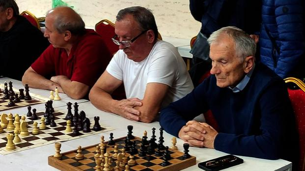 О старијима неће имати ко да брине ако се не подигне стопа рађања