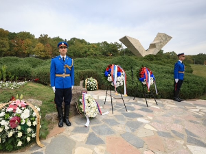 Обележен Дан сећања на српске жртве у Другом светском рату и трагедије у Крагујевцу
