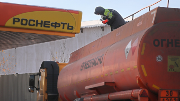 САД увеле санкције руским нафтним компанијама 