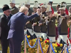 Малајски плес на амерички начин – кад Трамп увија куковима Малајски плес на амерички начин – кад Трамп увија куковима