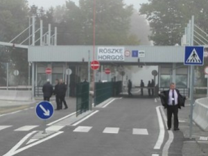 Мађарска на граничном прелазу Томпа-Келебија почиње да примењује нови систем за улазак у зону Шенгена (РТС) Мађарска на граничном прелазу Томпа-Келебија почиње да примењује нови систем за улазак у зону Шенгена