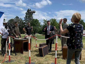 Архив.doc: И ваш и наш, а свој – Лола Ђукић