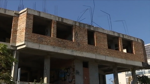 Између зидова и правде - напуштене зграде и њихова опасна будућност Између зидова и правде - напуштене зграде и њихова опасна будућност