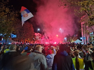 Дочек студената у Београду и Шапцу, Пазараци наставили пут ка Новом Саду, бициклисти из Ниша у Смедереву (РТС) Дочек студената у Београду и Шапцу, Пазараци наставили пут ка Новом Саду, бициклисти из Ниша у Смедереву