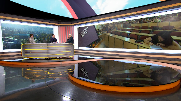 Деканка Ковачевић: Студентска борба прерасла факултете; професор Јаковљевић: Одвојити наставу од политике Деканка Ковачевић: Студентска борба прерасла факултете; професор Јаковљевић: Одвојити наставу од политике