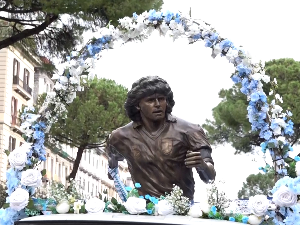 Марадона на улицама Напуља – 65. рођендан легенде Марадона на улицама Напуља – 65. рођендан легенде