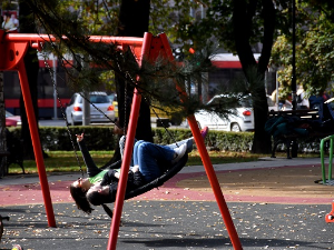 Пролећни опроштај од октобра, температура до 23 степена (Tanjug / ANA PAUNKOVIĆ) Пролећни опроштај од октобра, температура до 23 степена