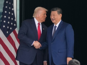 Трамп након разговора са Сијем у Јужној Кореји: Невероватан састанак, снизићемо царине Кини Трамп након разговора са Сијем у Јужној Кореји: Невероватан састанак, снизићемо царине Кини