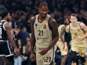 Трећи пораз Партизана у низу, Клајбурнова тројка утишала 