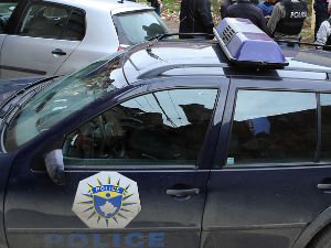 Претреси на више локација у Звечану и Зубином Потоку