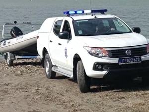 Преврнуо се чамац са 11 особа на Дунаву код Бачке Паланке, страхује се да има страдалих
