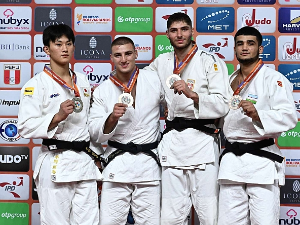Милан Булаја јуниорски шампион света, Лазар Ждрале бронзани
