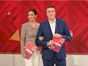 Поезија празника, уз вино и фрулу