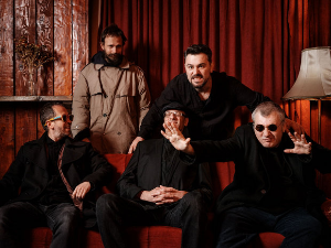 Слушај 'вамо!