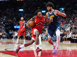 Инграм закаснио, Денвер без Јокића преживео у Торонту