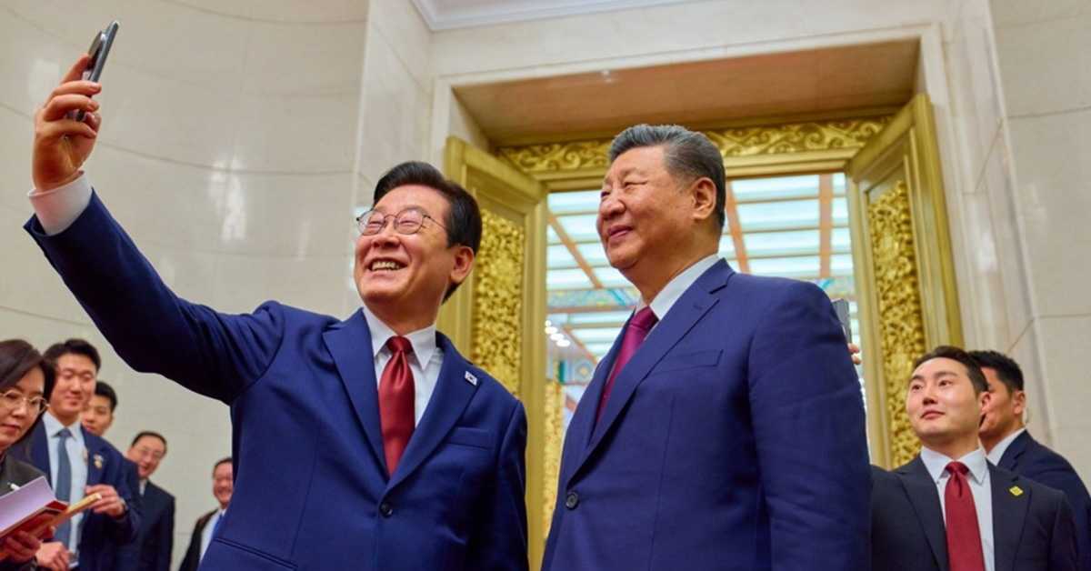 Селфи дипломатија председника Јужне Кореје – на столу у Пекингу и поп музика и односи са Пјонгјангом