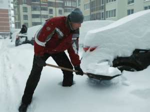 Зимска вожња без изненађења: савети аутомеханичара за мраз, снег и лед
