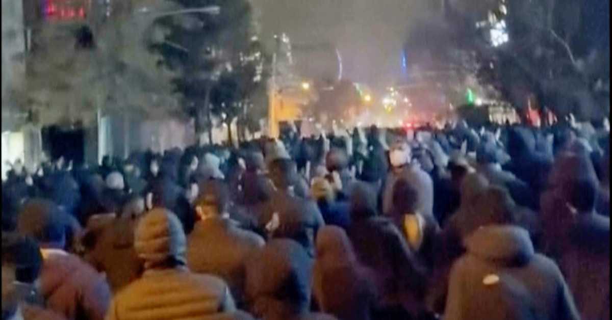 Расте број жртава у иранским протестима; Турудић: Америчка интервенција само би погоршала стање