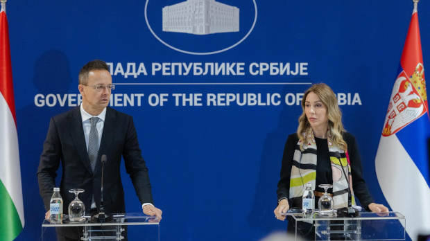 Ђедовић: Циљ да се преговори о НИС-у заврше до краја недеље; Сијарто: Подржавамо намеру МОЛ-а да откупи акције